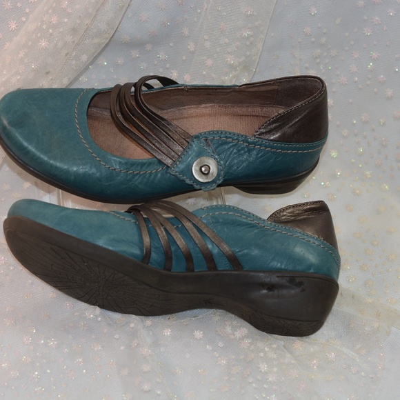 Dromedaris Blue Leather Mary Jane Style Shoes Sz 41 NWOT # B-157 - Picture 6 of 8
